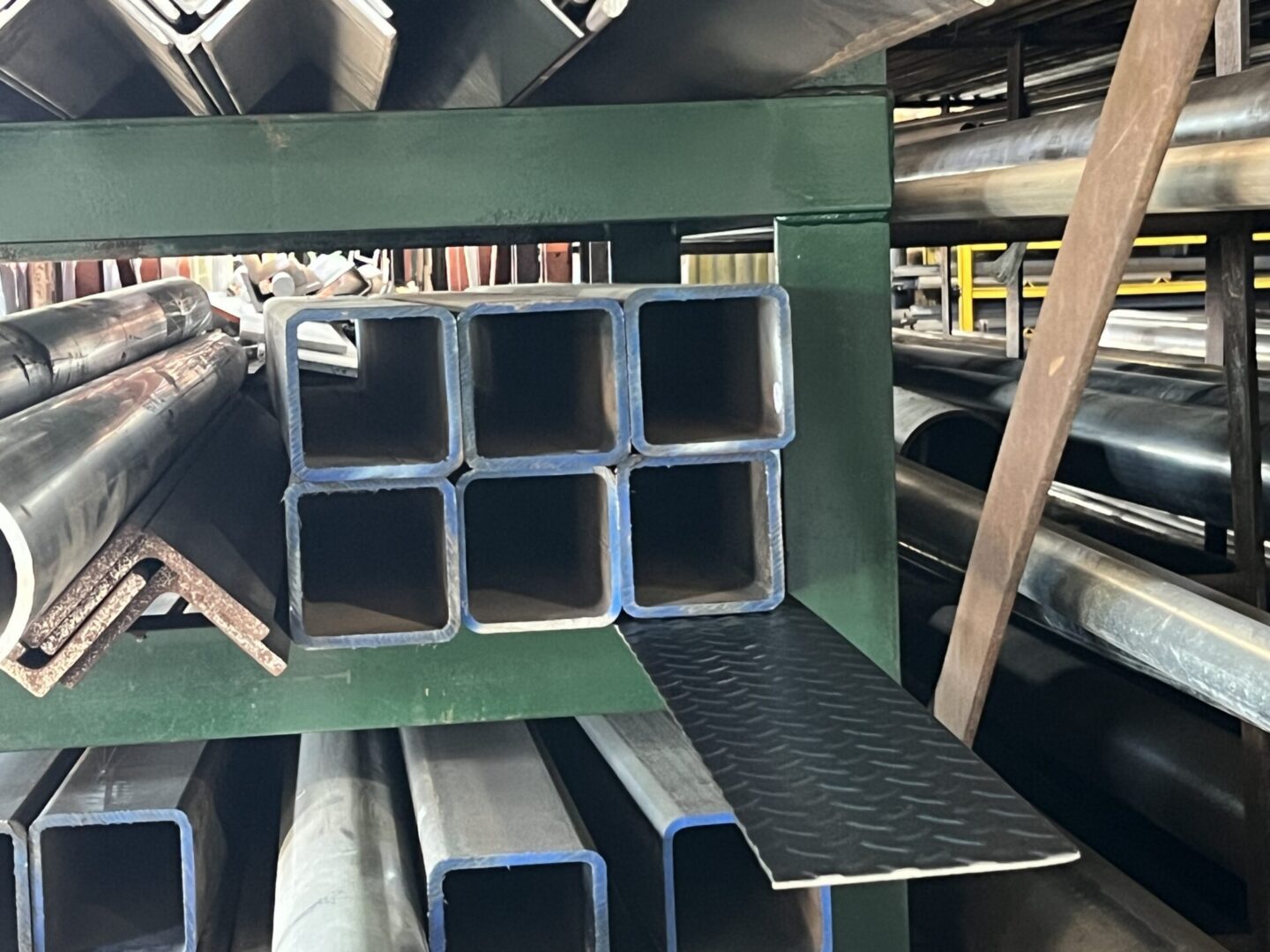 Metal profiles and tubing in storage